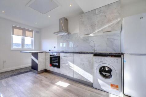 thumbnail_High Street (2)_1-min.jpg