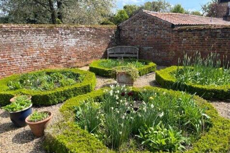 Knot Garden