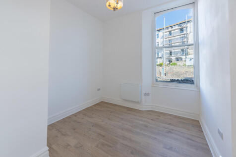 Flat 6 13-14-9