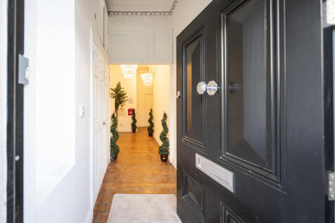 Exterior &amp; co...