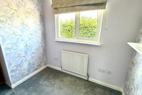Bedroom 4 (View 2...