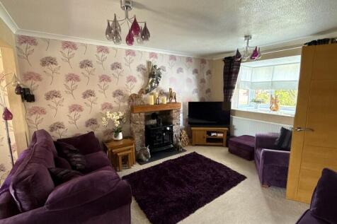 Lounge (View 2)