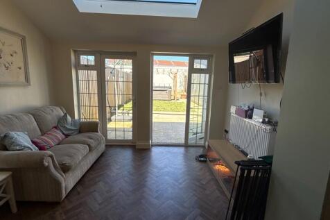 Breakfast Room