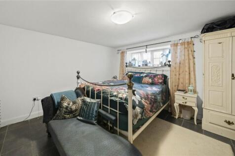 Bed 1