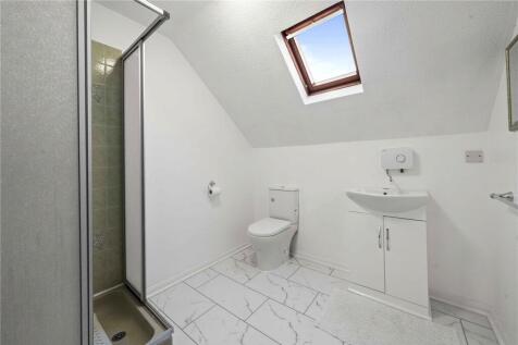 1st Flr Shower