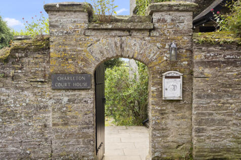 Arch doorway