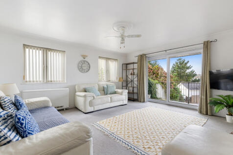 A05 - Flat 2 Beechwood House, Kingsbridge - 251031