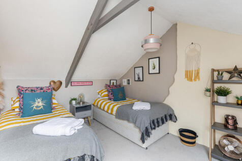 A33 - Cousens Farm, Dunstone - 250813