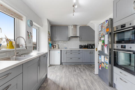 A17 - 2 Woodlands, Churchstow - 251008