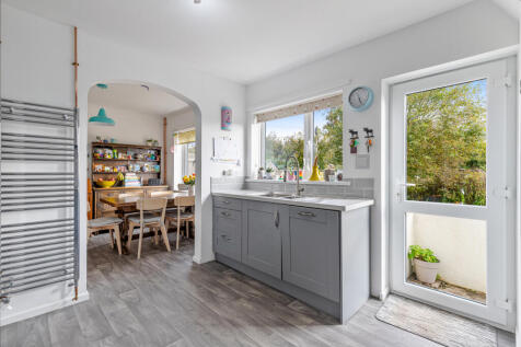 A18 - 2 Woodlands, Churchstow - 251008