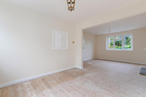 A13 - 3 Orchard View, Frogmore - 251014