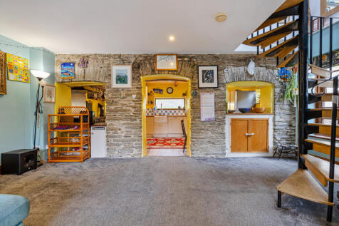 A08 - Bay Tree Cottage, West Charleton - 251029