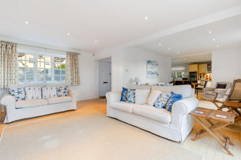 A12 - Homefield House, Thurlestone - 251120