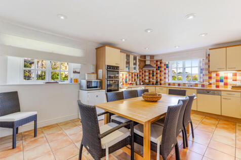 A16 - Homefield House, Thurlestone - 251120