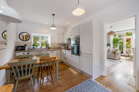 A17 - Bramble Lower Norton Barns East Allington - 