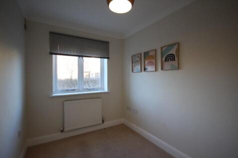 Study/bedroom 4