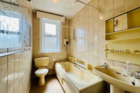 Bathroom.jpeg