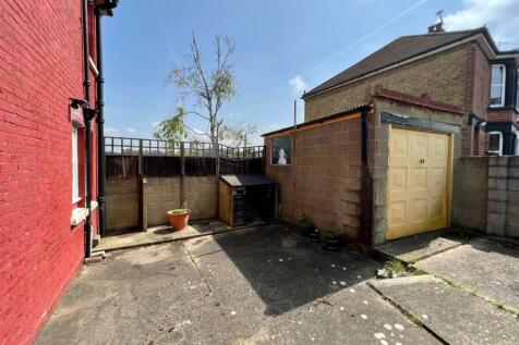 GarageCourtyard.jpeg