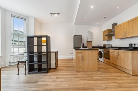 Living Room/Kitchen