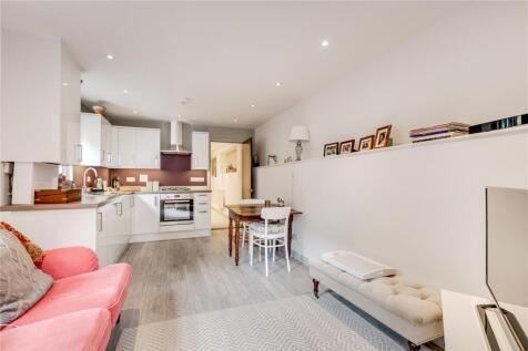 Reception/Kitchen