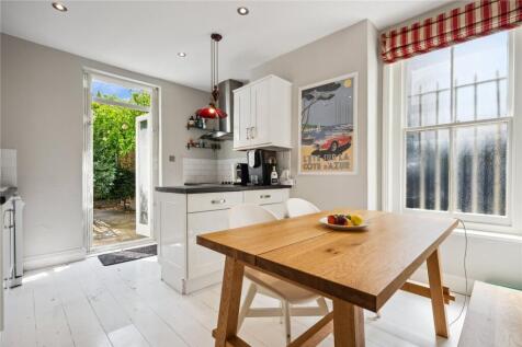 Kitchen/Dining