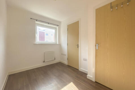 35 Tork- Bedroom 2 T202503311131.jpg