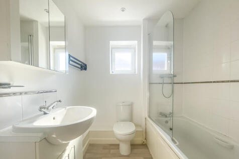 35 Tork- Bathroom T202503311131.jpg