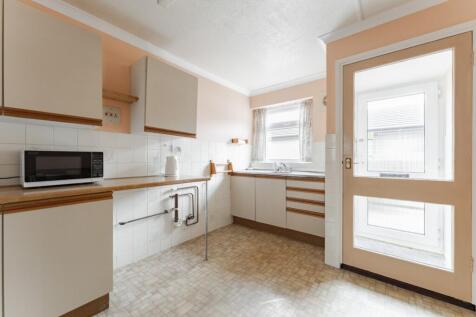 1-18 Bracken Ave Overstrand T202503271018.jpg