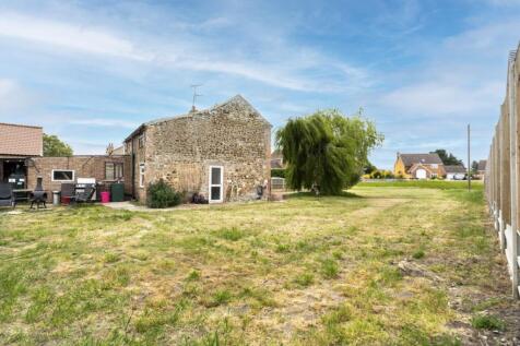 Church Farm Cottage-10 T202505231135.jpg