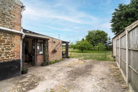 Church Farm Cottage-11 T202505231135.jpg