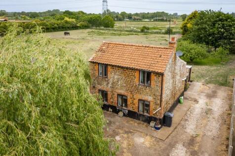 Church Farm Cottage-24 T202505231135.jpg