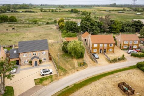Church Farm Cottage-25 T202505231135.jpg