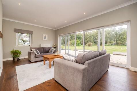 LorneHouse-38  Medium  T202505231709.jpg