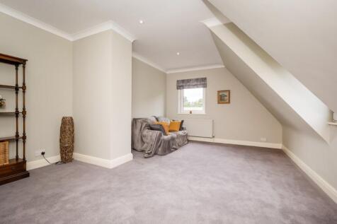 LorneHouse-75  Medium  T202505231709.jpg