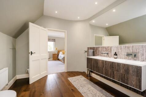 LorneHouse-91  Medium  T202505231709.jpg