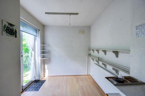 5  Medium  T202507041150.jpg