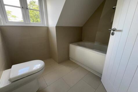 Bath T202507021707.jpg