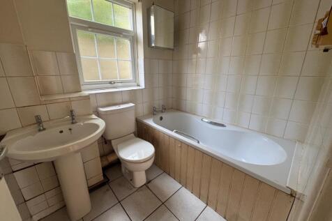 Bath T202507211527.jpg