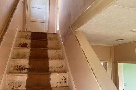 Stairs T202508121134.jpg