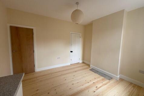 26 Esdelle Street - 250819 - Dining Room - 4 T202508191320.jpeg