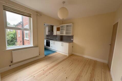 26 Esdelle Street - 250819 - Dining Room - 2 T202508191320.jpeg
