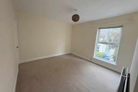 26 Esdelle Street - 250819 - Bedroom  Left Side Stairs   T202508191320.jpeg