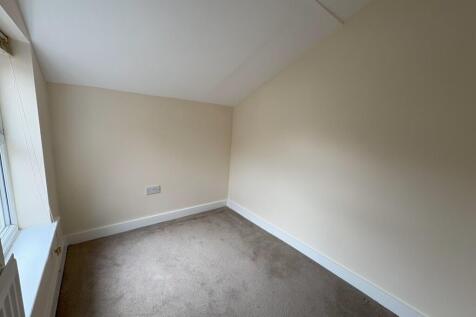 26 Esdelle Street - 250819 - Bedroom  Small  - 2 T202508191320.jpeg