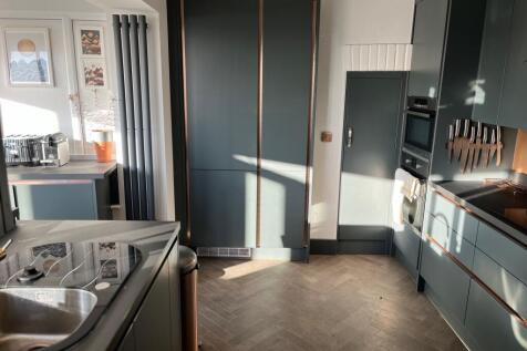 Kitchen T202509031625.jpg