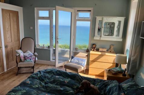 9 Bedroom 1 T202509031625.jpg