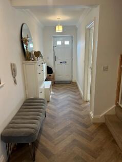 Hallway T202509250949.jpg