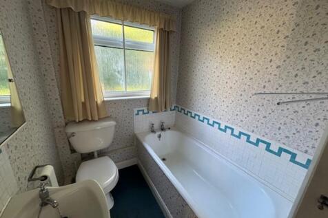 New Shot - Bathroom  T202509291221.jpg