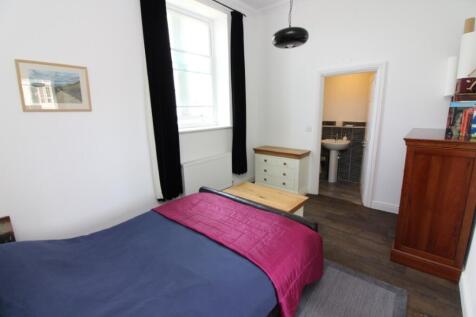Bottom Bedroom1  Medium  T202509291201.jpg