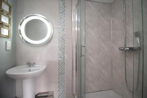 Ensuite 2   Medium  T202509251230.jpg