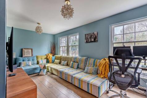 8633360-interior11-800  Medium  T202510071515.jpg